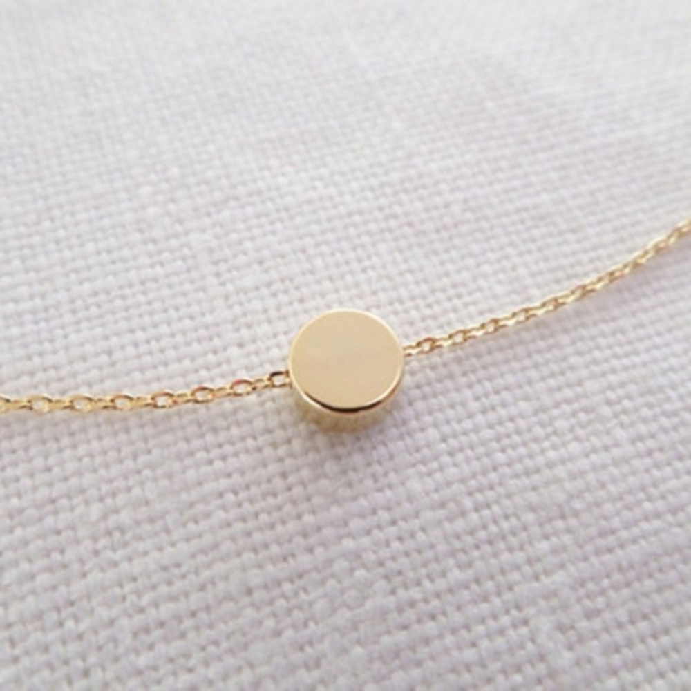 Simple Dot Dainty Pendant Necklace in Gold